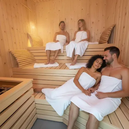 Exklusives Mit Sauna Und Panorama Dachterrasse, Traumhafter Ausblick Garantiert